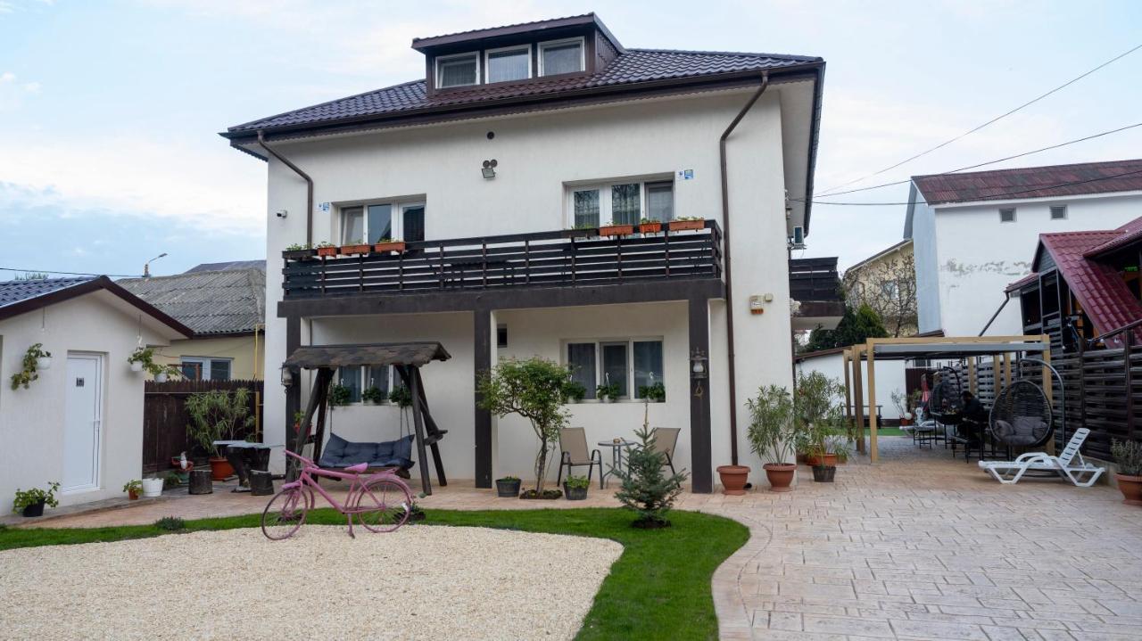 Casa Sebastian Hotel Costinesti Buitenkant foto